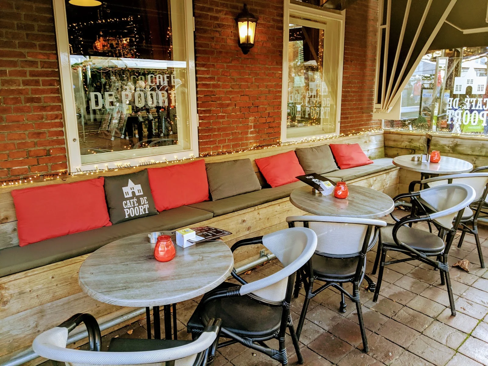 Biercafé & Cafetaria de Poort foto 11